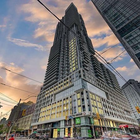 Cozy Condo Near Eatoncentre Mall Toronto Eksteriør bilde