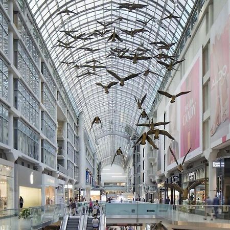 Cozy Condo Near Eatoncentre Mall Toronto Eksteriør bilde